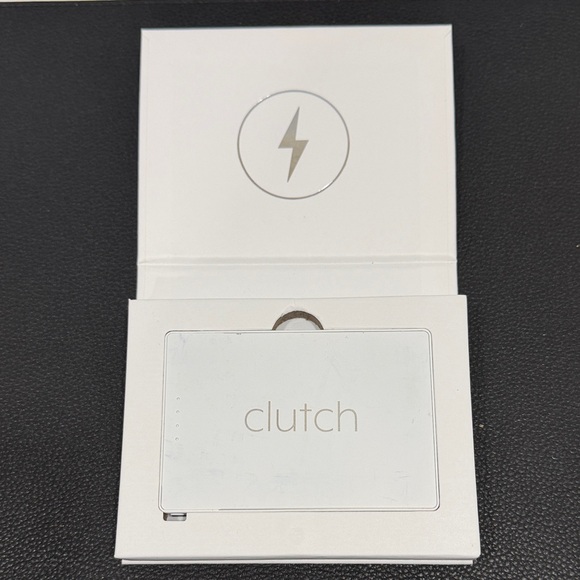 Clutch Pro Lighting Portable Charger - Picture 1 of 13